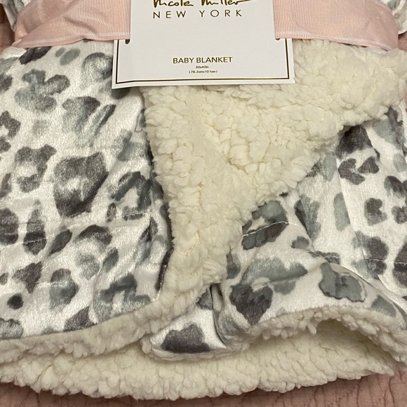 NWT Nicole Miller Plush Leopard Print Baby Blanket - Picture 3 of 6